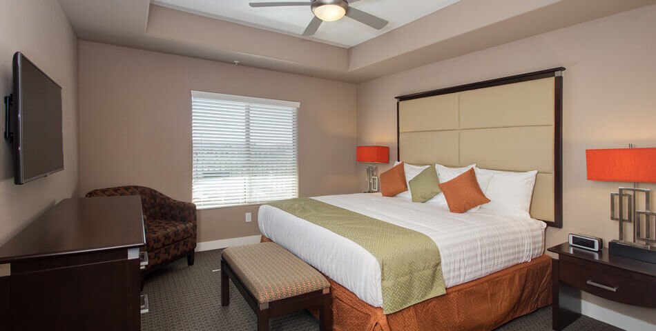 3 Bedroom Condos in Phoenix - kitchen