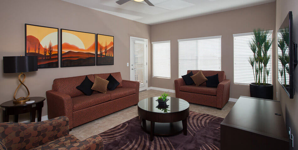 2 Bedroom Condo Rentals in Phoenix - kitchen