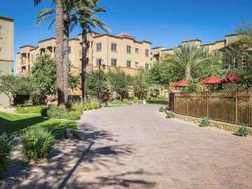 Toscana Condo Rentals walk path